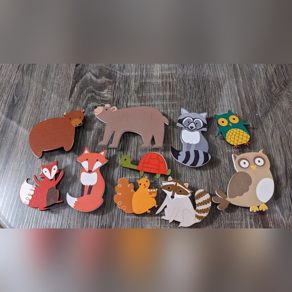 Little Wooden Set Of 10 Forest Animals Fox Turtle Bear Raccoons Squirrel Owls - Picture 1 of 11